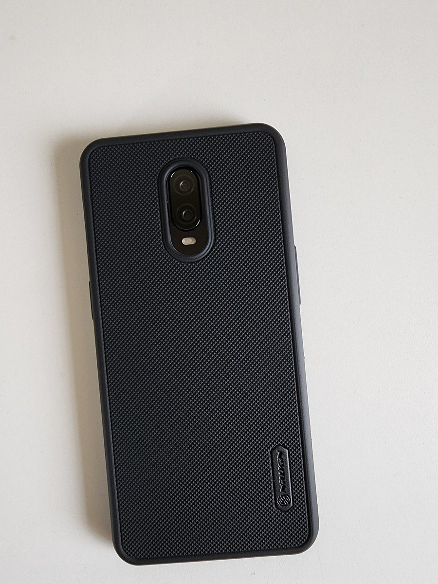 deepaksonar911's tweet image. Got this ₹160 Case for my sidekick #Oneplus6T from #AmazonPrimeDay sale.
Real good Grip and feel.