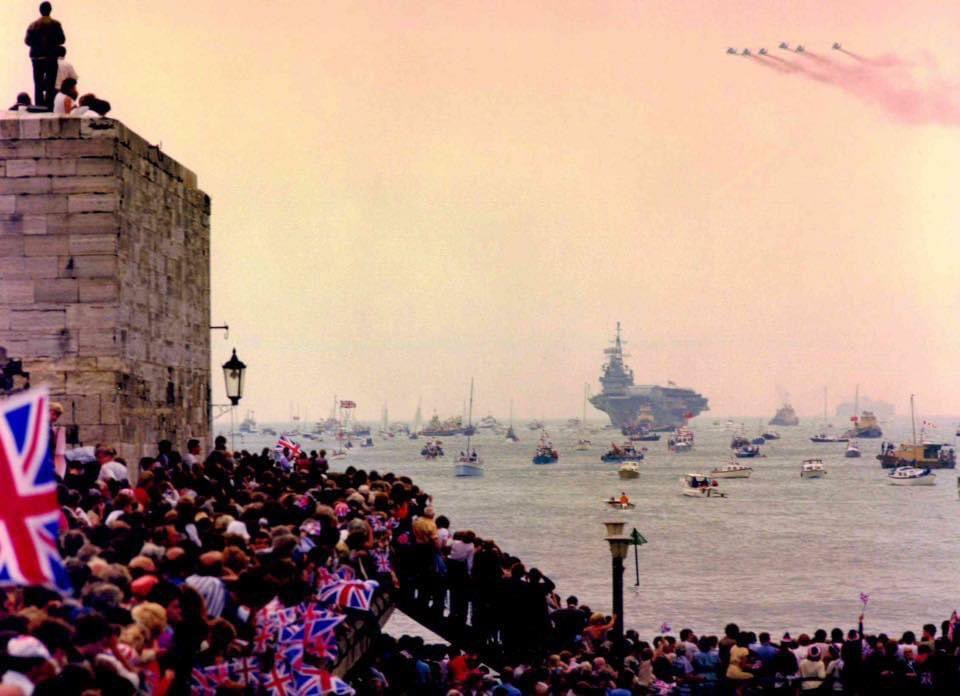 AdeBriggs's tweet photo. Arriving home on this day in ‘82. Unexpected and very humbling. https://t.co/HSAxwtc4hf