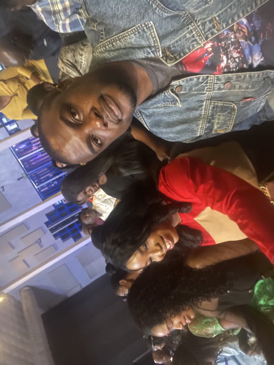 20000pounds's tweet photo. In church on a cold Sunday morning ⁦@DaystarNG⁩ #daystaronline https://t.co/wYxyuaR8tC