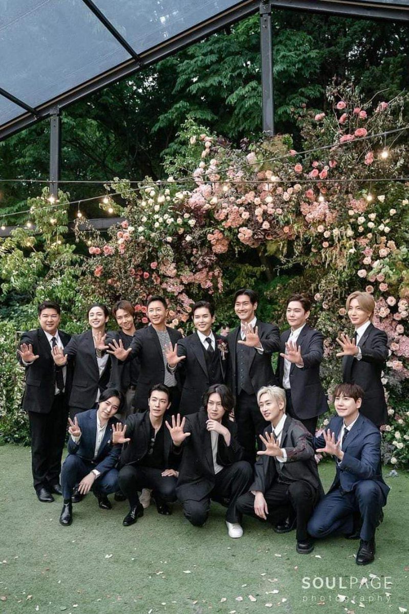 Elf6Kim's tweet photo. Gracias #SUPERJUNIOR https://t.co/I9OscEY7hE