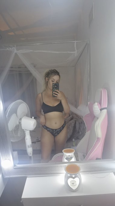 AlysaFoxUK