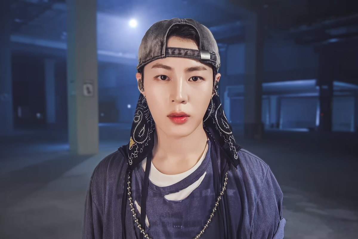 always_SENG's tweet photo. 🧢🙏

#하성운 #HASUNGWOON @gooreumseng https://t.co/06TDx0PxqB