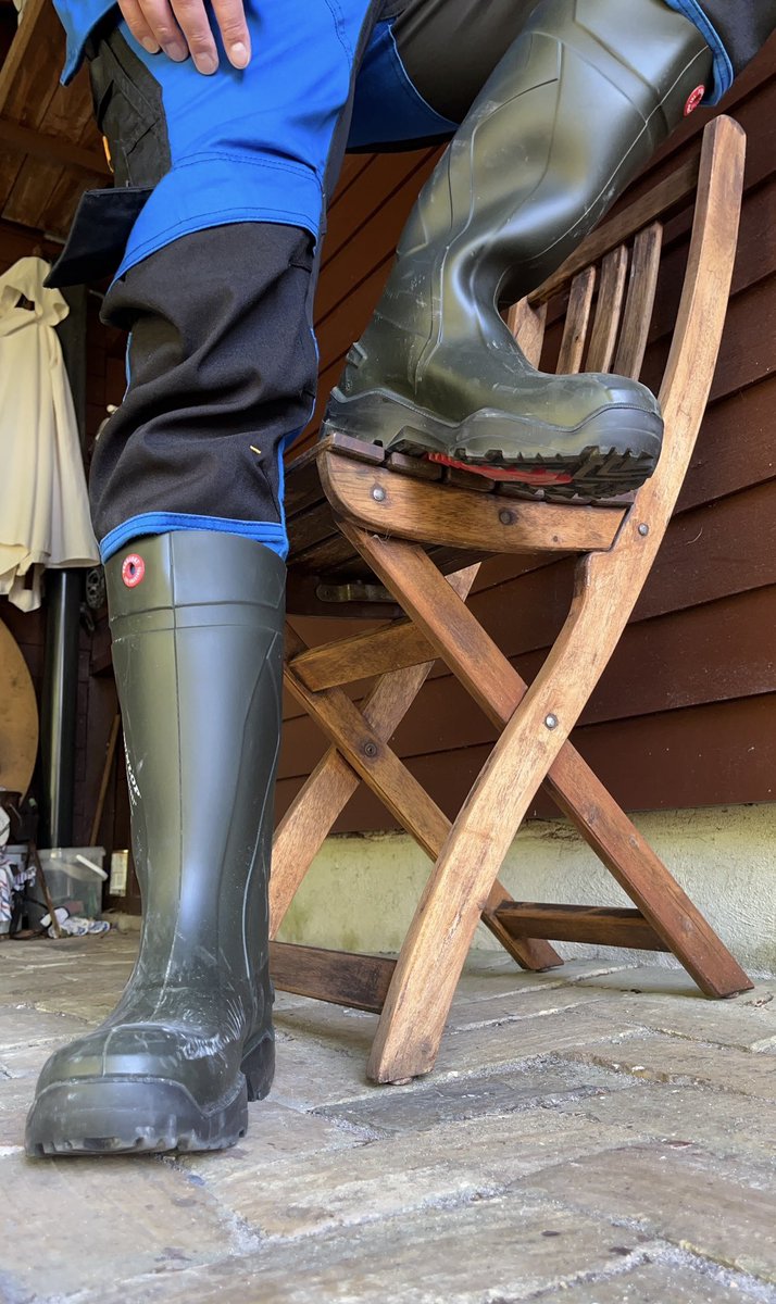 NorabootsDK tweet media