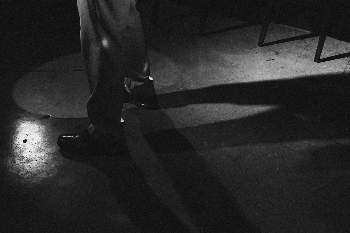 I have a light box tweet media