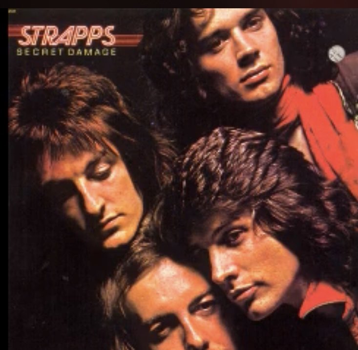 MonJleeau_666's tweet photo. #日曜はハードロックよ
#Strapps
「Down to you」
ストラップス
静かなイントロからの
爆音〜疾走感ある
ハードロック
70年代中頃
チョッとだけ話題になったバンドでしたね
ドラムは
元クォーターマスの
ミック•アンダーウッド
いま78才
どうしてるのかな
https://t.co/HInJxhsH91 https://t.co/ChUmhfqIpO