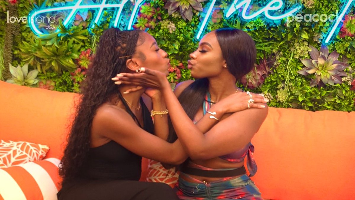CHENFORDSEN's tweet photo. so many people try to put these two beautiful black women against each other but getting their friendship on such a large mainstream season has been everything to me and their impact here will make history #loveislandusa https://t.co/AggecIvOps