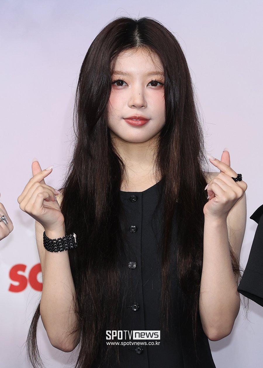 GS_hXcbbIAAI2hD?format=jpg&name=large