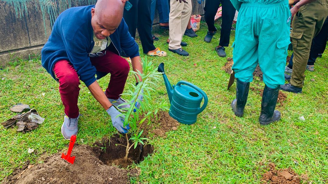 Lagos Waste REPORTER tweet media