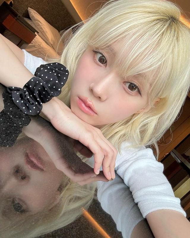 hourlykwinter's tweet image. imwinter instagram update