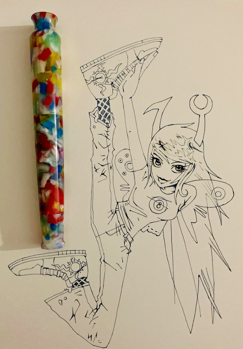 creambouo's tweet photo. Viska with the opus 88 flowery vase pen 4 today https://t.co/wSF7cx39o6
