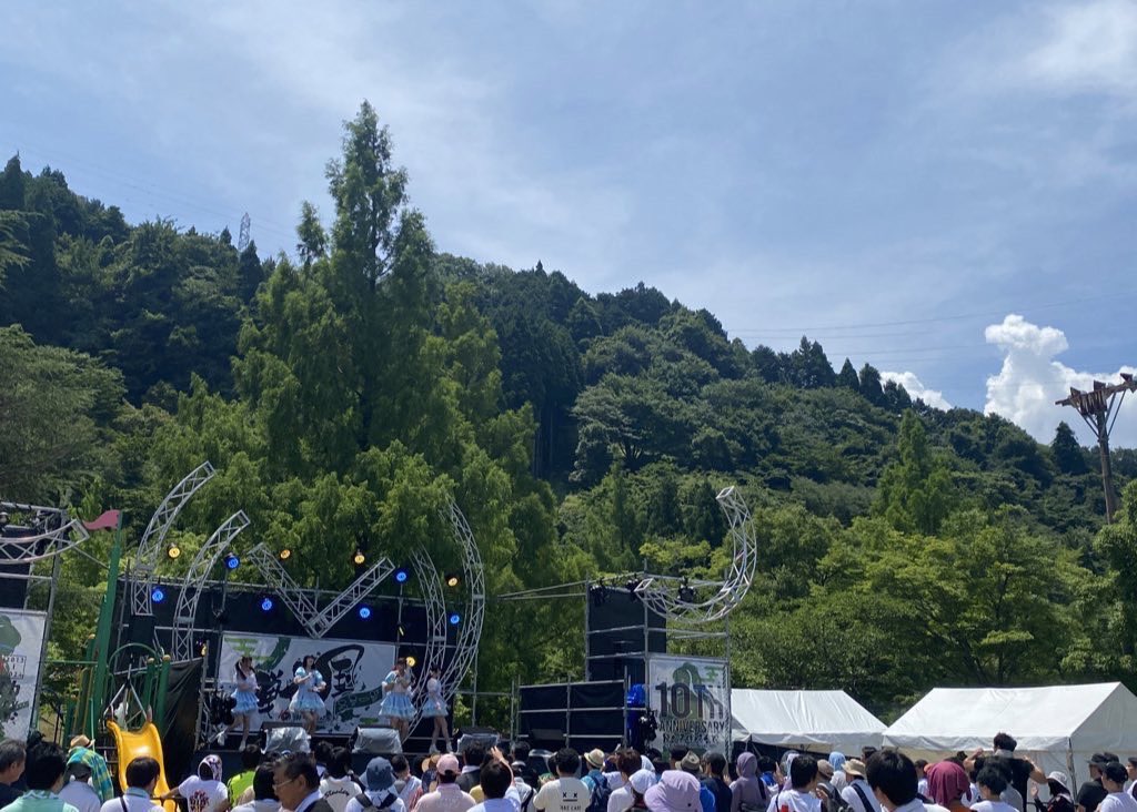 Asteria_group's tweet photo. SEKIGAHARA IDOL WARS 
-関ケ原唄姫合戦- 10thAnniversary
at 桃配運動公園

アステリア1ステージ目
ありがとうございました🔥🔥🔥

このあとは…

🎤19:00-19:15 桃配ステージ
📸19:25-20:45 ブース14

🎁目当て特典: 私物サイン＋動画15秒＋チェキ券1枚＋囲み写メ

#関ケ原唄姫合戦2024 https://t.co/Lw5deWbEFx