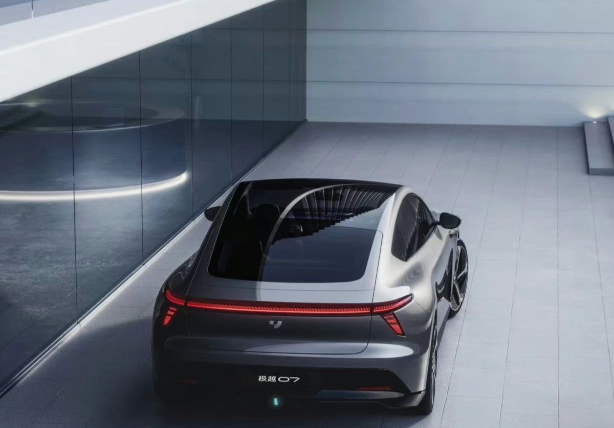EVsLaneofficial's tweet photo. The official images of the JiYue 07 Electric Sedan in grey have been released, featuring intelligent AI pixel headlights and a door handle-less design. It is set to launch in September. https://t.co/HK2vUR87ru