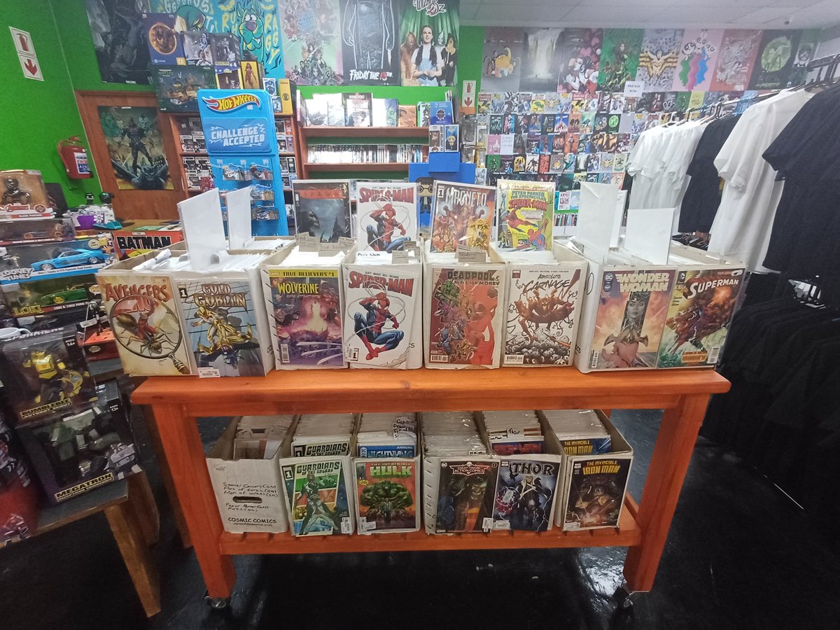 RPHutch1975's tweet photo. I love the smell of comics and nerd merch in the morning!! https://t.co/s8zuNCoz6j