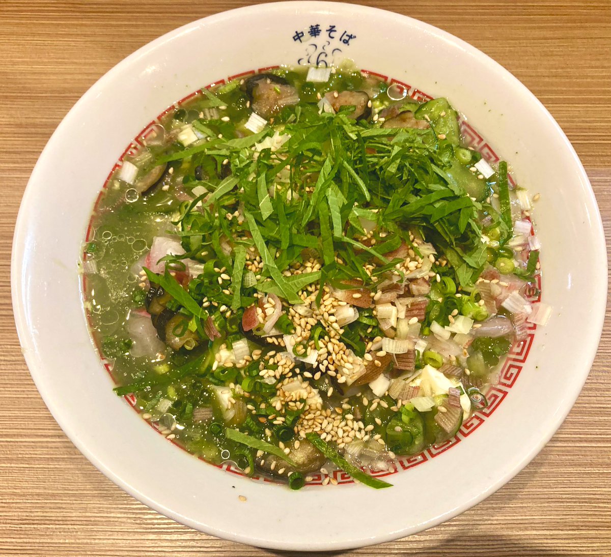 HiderohSahara's tweet photo. 西池袋の
【ROCK’ AN DO六感堂】さんにて
限定
『🐟縞鯵とモロヘイヤの冷や汁そば』
冷や汗と言えば味噌😍
味噌と縞鯵の相性は抜群👍
冷や汁ながらしっかり🍜
縞鯵、万能葱、大葉、茗荷、豆腐、胡瓜、茄子、胡麻と具沢山薬味もたっぷりで嬉しい😆 https://t.co/Tzz2HPSnSL