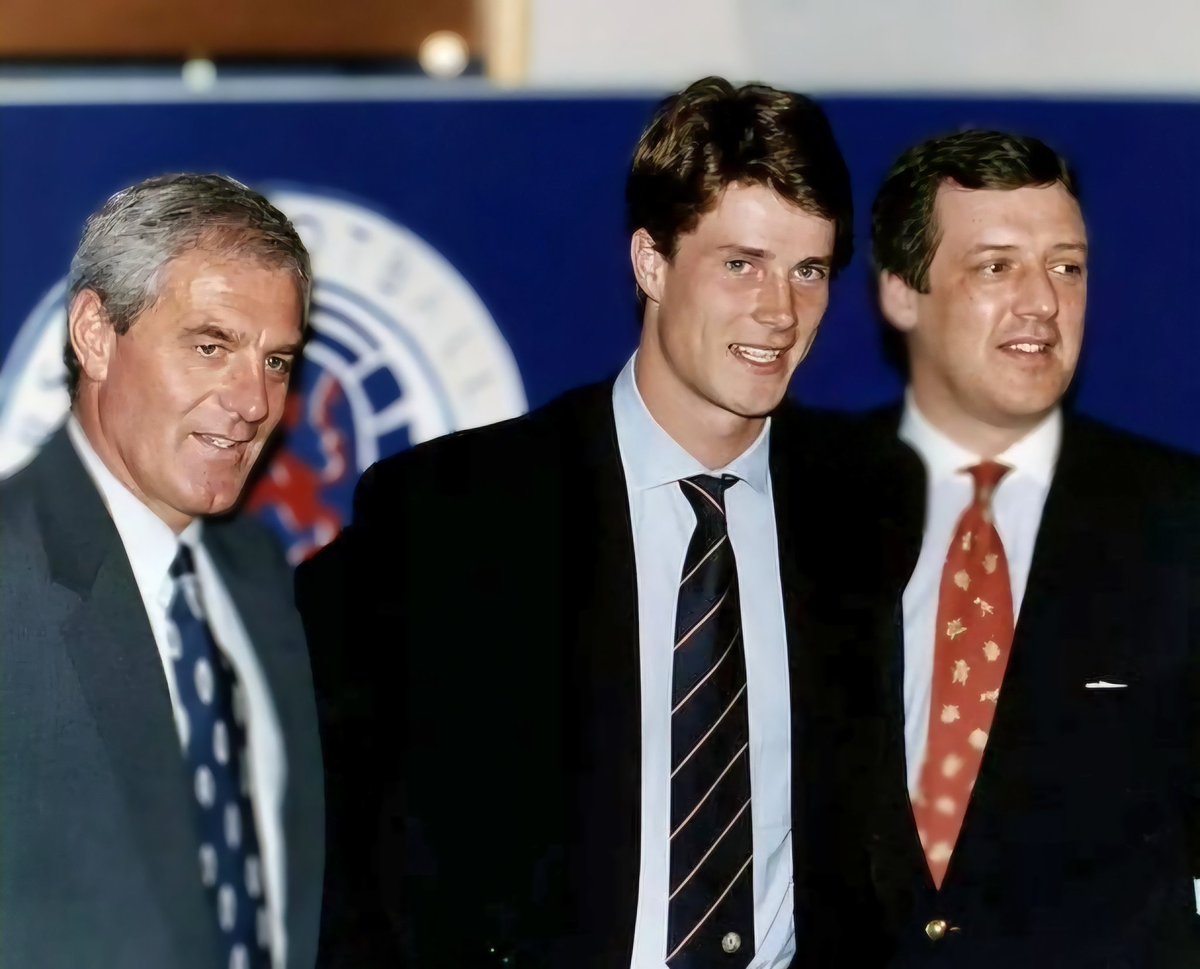 🗓️ #OnThisDay 1️⃣9️⃣9️⃣4️⃣ : #Rangers sign Brian Laudrup from Fiorentina for £2.5m. The Great Dane scored 45 goals in 150 games, won 3 Titles, including scoring the goal that won #9IAR, a Scottish Cup, a League Cup &amp; 2x PotY Awards. He described Ibrox as "the best 4yrs of my career."