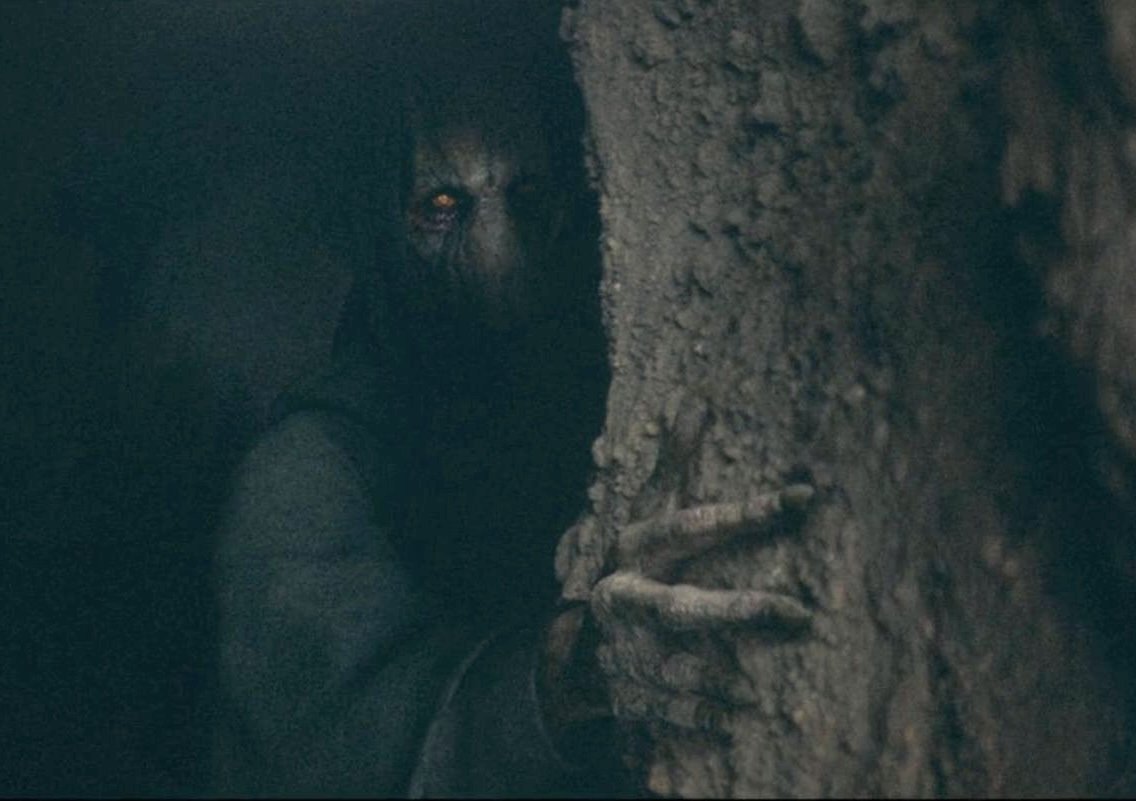 Darth Thunder ⚡ tweet media