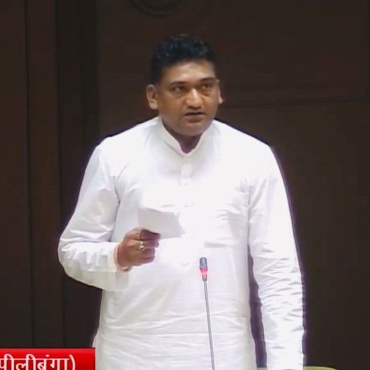 राजस्थान विधानसभा में उठा हड्डारोड़ी का मुद्दा 

पीलीबंगा विधायक विनोद गोठवाल ने सदन में उठाया मुद्दा, मृत पशुओं के हड्डियों के ढांचों को फेंकने के लिए होती हड्डारोड़ी...

#RajasthanWithFirstIndia #RajasthanVidhanSabha <a href="/vinodgothwalINC/">Vinod Gothwal</a> <a href="/RajAssembly/">Rajasthan Vidhan Sabha</a>