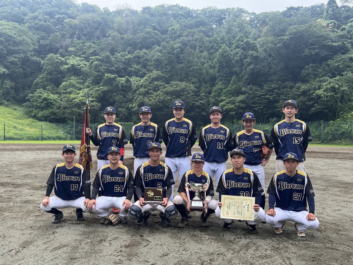 【報告】
本日はチーム活動オフでした。　

7/21で、チーム結成3周年を無事に迎える事ができました。

私も代表を務め3年経ちました。
昨年の秋敗戦からよりチームがまとまってきてると私自身感じております。

来週から4年目シーズンです。
春秋連覇、プロスタ出場を目指し精進して参ります