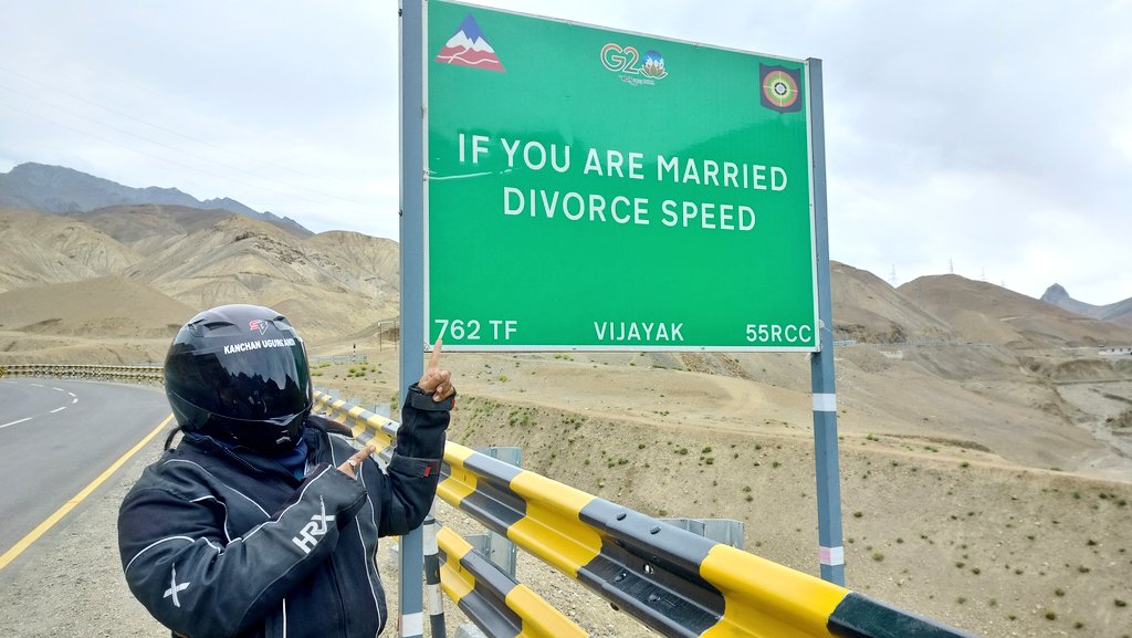 BikerGirlkancha's tweet image. If you are married, divorce speed. 

#RoadSafety #BorderRoads