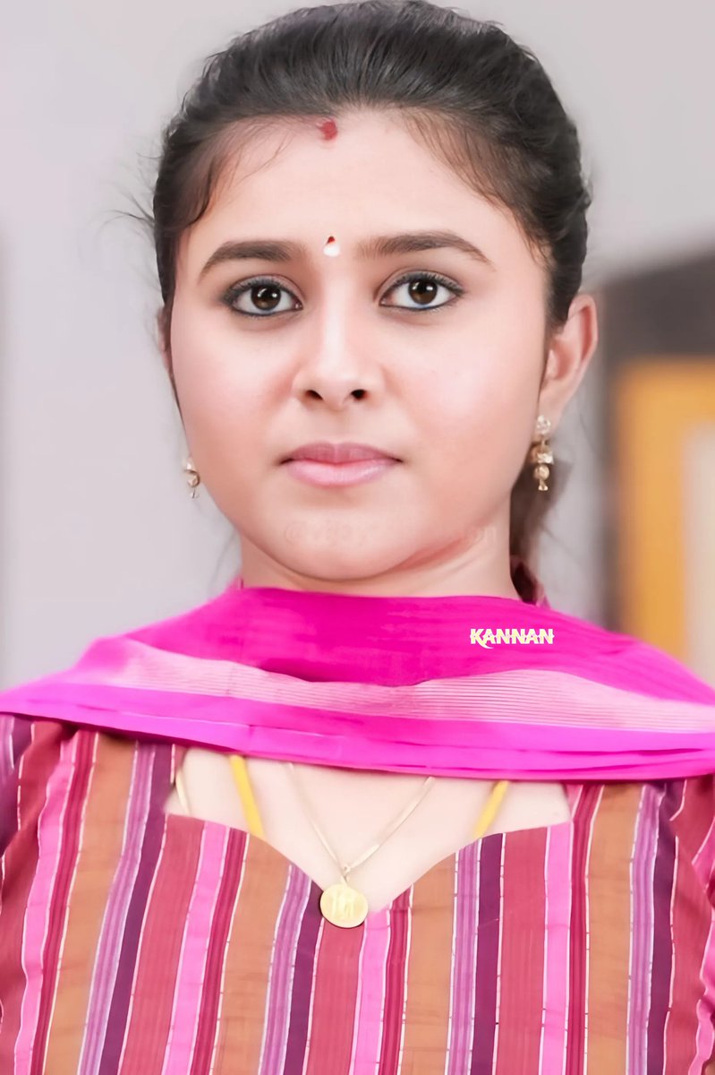 HiddenB21's tweet photo. Shalu ma 😍😘 https://t.co/6Rdks5I5tz