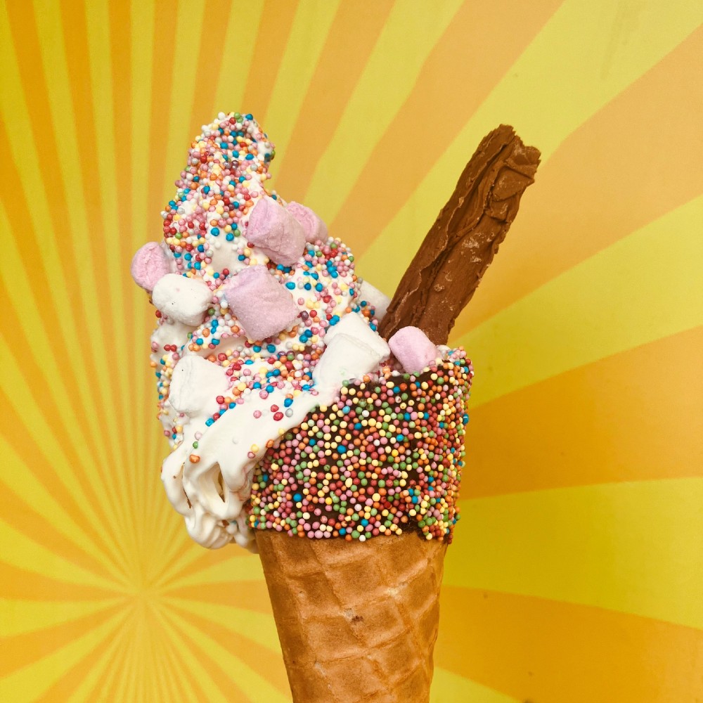 It's National Ice Cream Day! What a perfect reason to run to Rosco's at Dreamland and treat yourself to a delicious cone or scoop 🍨🍦 
We're open all day today, with rides, amusements, arcades and roller disco.
Plan good times here bit.ly/439AxZt 😀