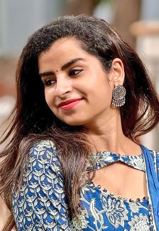 glamoursathya05's tweet photo. #SivaangiKrishnakumar #BeautifulLook
#Sivaangi @sivaangi_k https://t.co/oSRmVWxKJF
