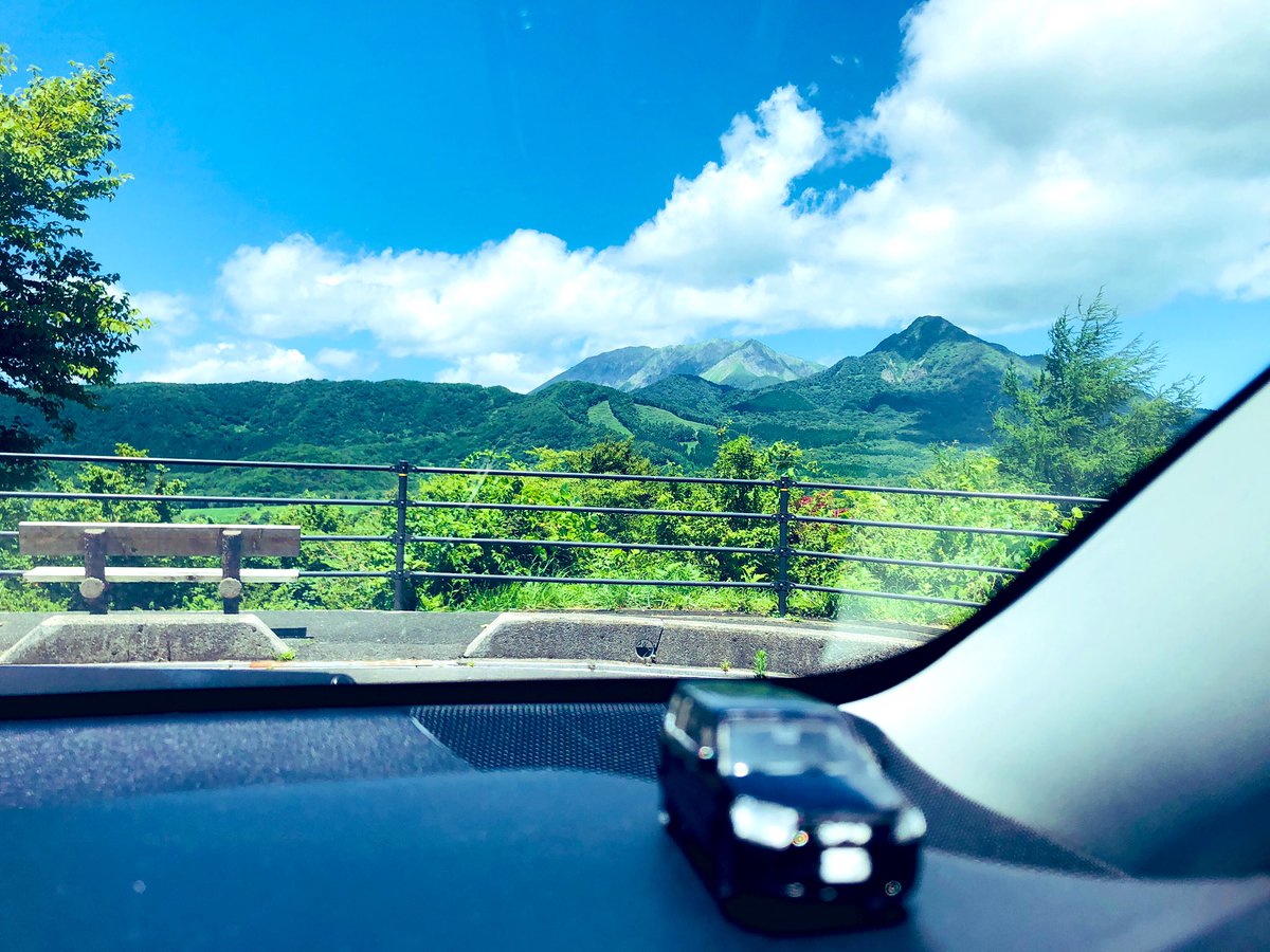 camp_1005's tweet photo. 涼を求めて蒜山へ🚗³₃

気温30度だったけど風は爽やか🍃

全塗装したミニプロボックスも同行🚗³₃(ピントがw)

そしてそばの館の蕎麦いただき😋✨
 #キャンプ好きな人と繋がりたい
 #キャンプ好きと繋がりたい
 #プロボックス
 #サクシード
 #蒜山 https://t.co/S2jXR9zZiI