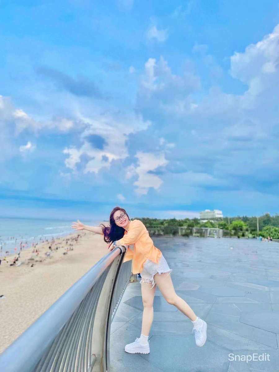 WesletRyan's tweet photo. Chị ThuHuyen hiện đang sống ở Uông bí đang làm giáo viên mầm non tại Hạ Long. Chị đang cần tìm một bạn trẻ khoẻ giúp chị thoả mãn cơn dục vọng LH zalo 034 7932192 để được kết nối tợi chị nhé. #mbbg https://t.co/V8QMX2OF0u