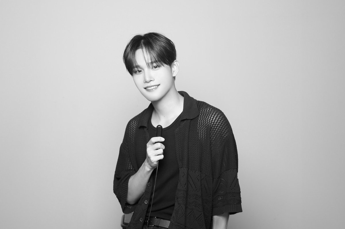<2024 FIX WEEK> 
Black and White Photo 2024
: SEUNGHUN

#CIX #씨아이엑스 #FIX #픽스 #승훈 #CIX5thDebutAnniversary #CIX데뷔5주년 #2024FIXWEEK #픽스위크