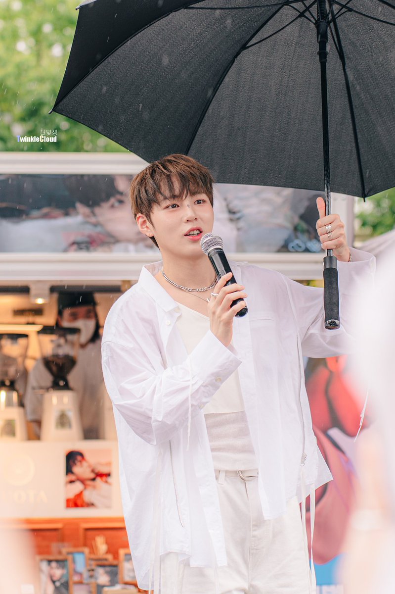 애기셍 tweet media