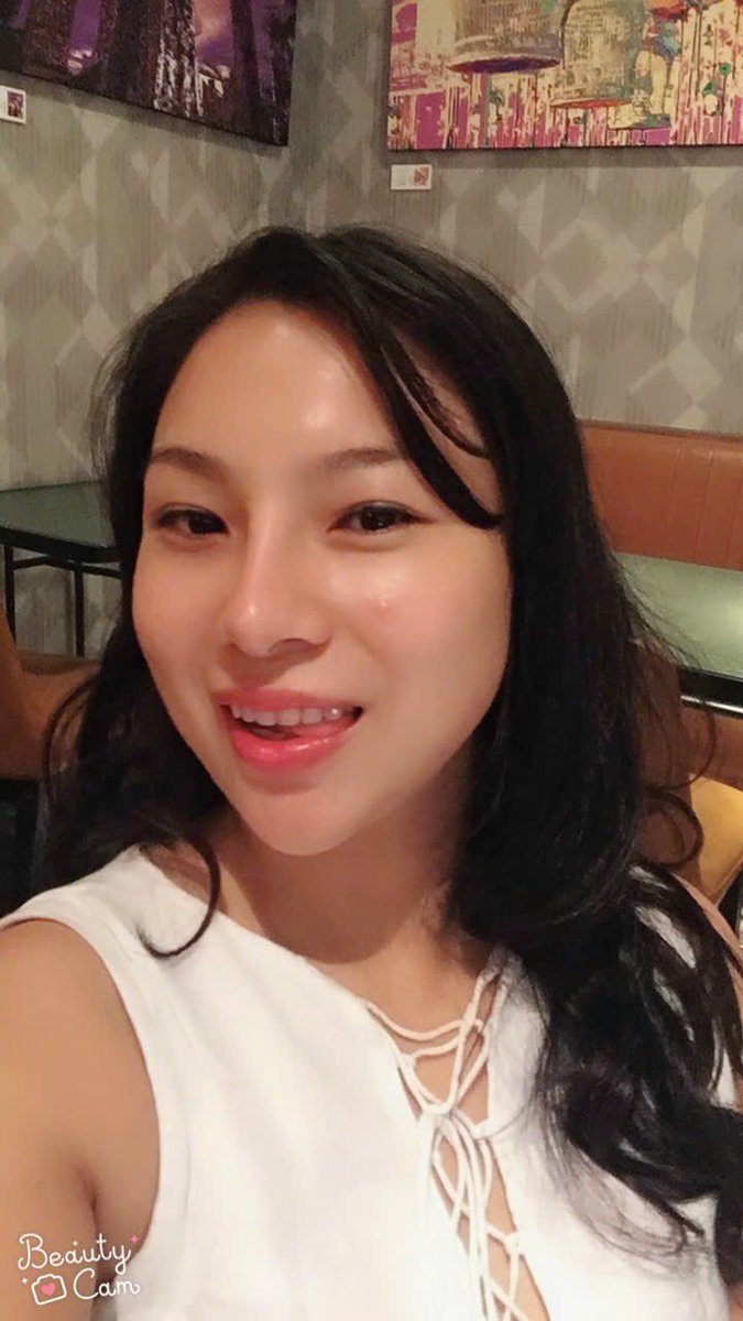 WesletRyan's tweet photo. Chị Phương tại Hạ Long đang có nhu cầu tìm một bạn trẻ giúp chị thoả mãn, chị vừa ly hôn với chồng. LH zalo 034 7932192 để được kết nối nhé #mbbg https://t.co/L2EFQGVsnG