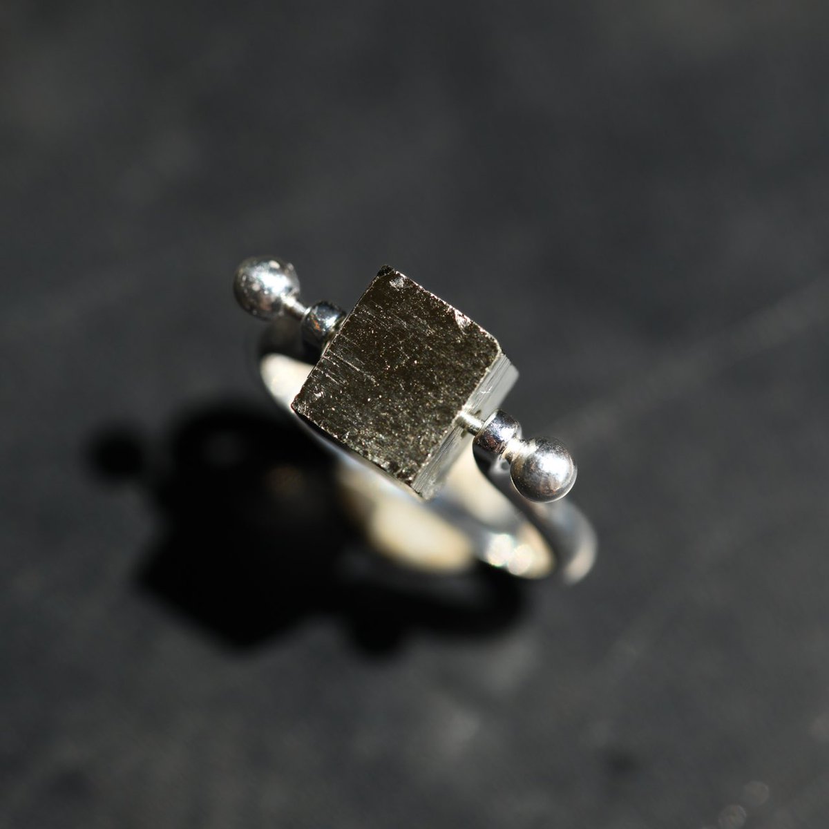 TrozoShop's tweet image. "鉱物貫通リング"
#プレゼント企画  #TROZO   

●2024 8/4まで

●3名様

●フォロー＆リポスト必須

●お迎え報告必須

●DMでやり取りが可能な方

お気軽にご参加下さい💕

①パイライトキューブ
②ダイアナマリアフローライト
③クォーツ

素材:SV925
サイズ:12号

ご希望の石を書いて下さい☺️✨