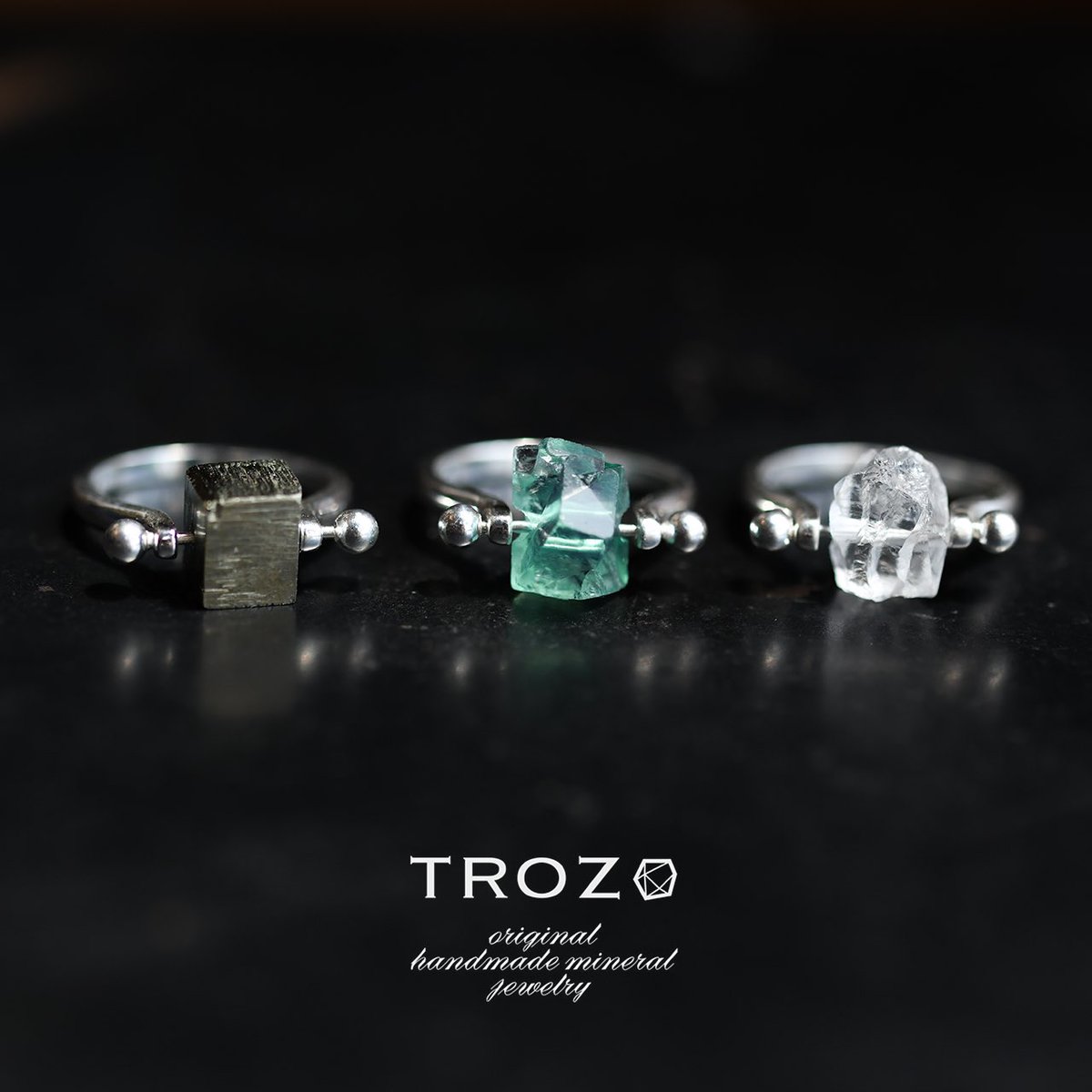 TrozoShop's tweet image. "鉱物貫通リング"
#プレゼント企画  #TROZO   

●2024 8/4まで

●3名様

●フォロー＆リポスト必須

●お迎え報告必須

●DMでやり取りが可能な方

お気軽にご参加下さい💕

①パイライトキューブ
②ダイアナマリアフローライト
③クォーツ

素材:SV925
サイズ:12号

ご希望の石を書いて下さい☺️✨