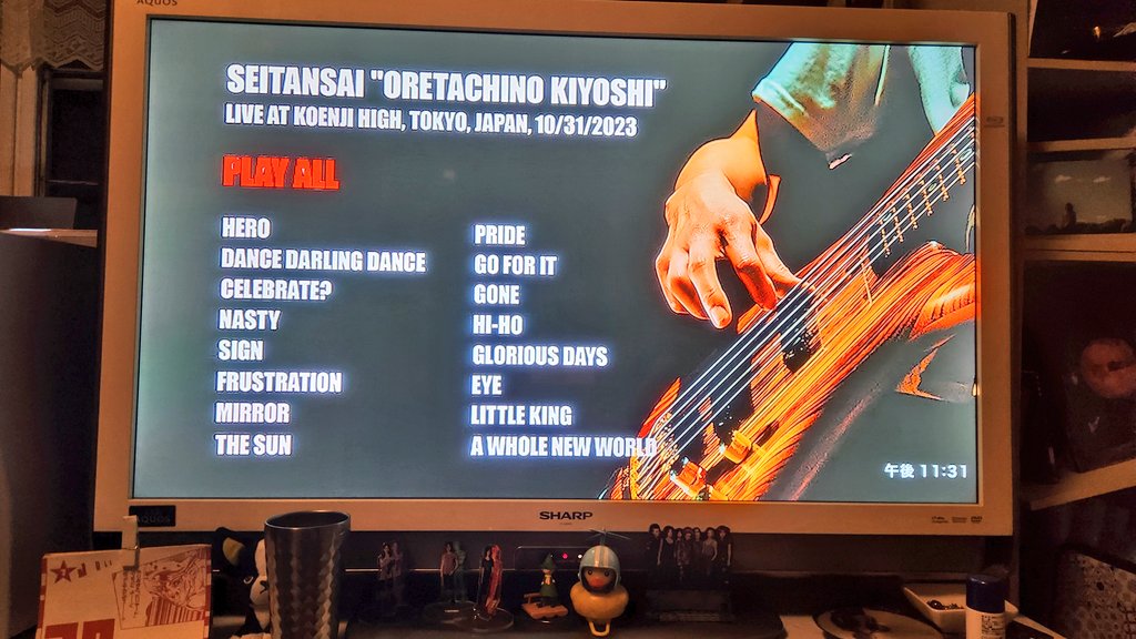 golgotha429's tweet photo. 一昨日届いたbassの清さんのLIVE DVDやっと昨夜観れたー❤
可愛すぎてカッコよすぎて楽しすぎて感動して泣いてしまったー😆
買ってよかったー🥰
#清
#Kiyoshi
#bassplayer
#満園英二 https://t.co/DbHJGSsc1C