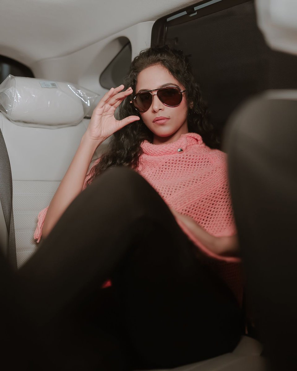 Telugu_Cult's tweet photo. Boss Lady 🔥💥
@SubikshaOffl sparkling overloaded ✨ https://t.co/gccfL1aMBW