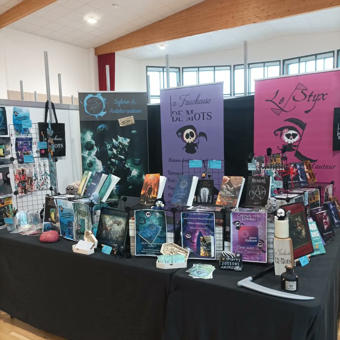 La Faucheuse de Mots tweet media