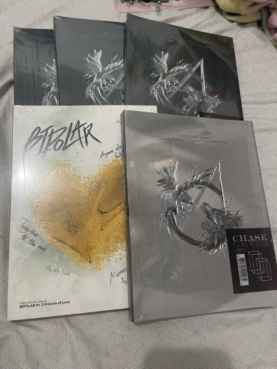 NadalePh's tweet photo. wts lfb ph

epex sealed albums
bipolar yellow ver
anxiety both ver
• sealed
• first press

100 EACH

PAYO

DM

pls help rt @EPEXMartPH @EPEXmarketPH https://t.co/axRNvLnodu