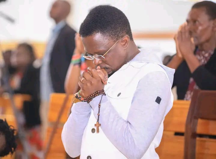 passymaiga's tweet photo. For I know the plans I have for you, declares the Lord. Plans to prosper you and not to harm you,plans to give you hope and a future. 

Jeremiah 29:11

BLESSE SUNDAY 🙏🙏🙏

#sundayvibes https://t.co/OMRrCwG1tT