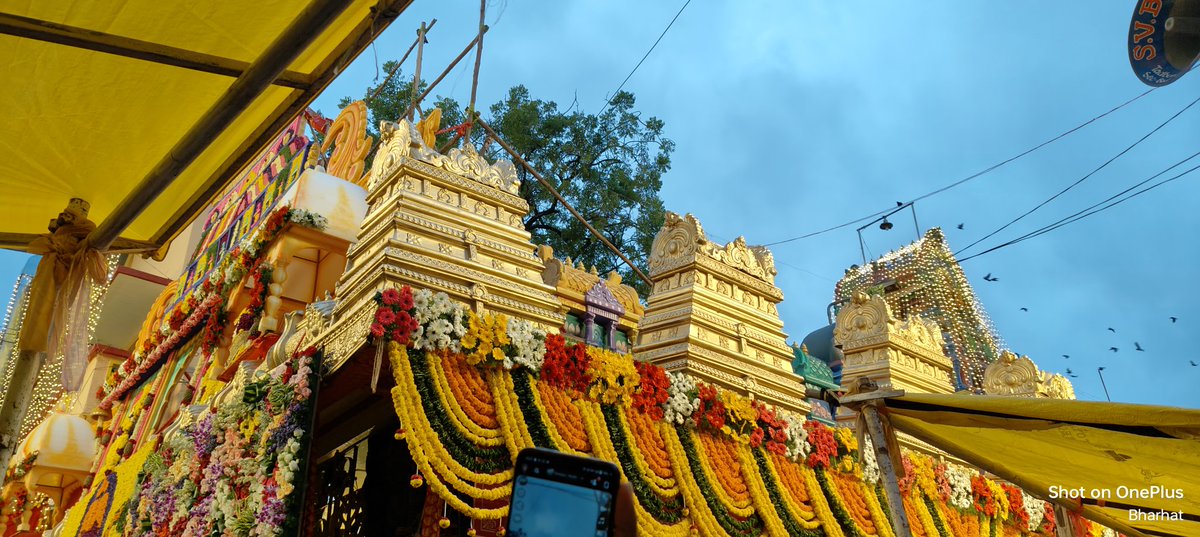 imBharath_K's tweet photo. 21.7.24
 Blessed Secunderabad Ujjaini Mahankali Temple 
#bonalu2024
#secunderabadbonalu2024
#secunderabad
#lashkarbonalu2024 https://t.co/w99Ybl2JN3