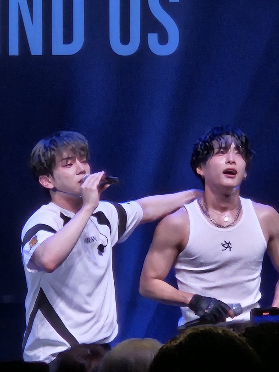 yawnzznbin's tweet photo. HAD SO MUCH FUN TONIGHT <3
#에이스 #ACEinDetroit
#ACE_US_TOUR
#ACEinUS
#김비트의밀착취재 https://t.co/xVhPXfUREo