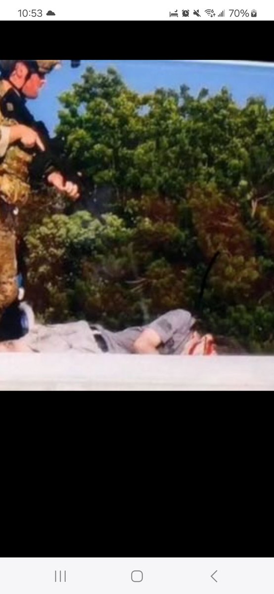 klanderson9's tweet photo. Same guy. Notice the flag on right arm of shirt. #Trump2024 #Butler #shooter #trumpra https://t.co/dGbwSQTpdl