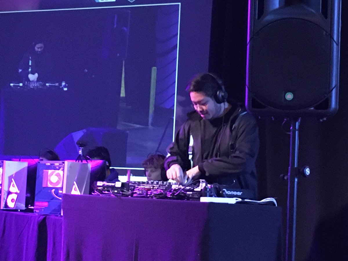spacejump_gg's tweet photo. During our interval break we have Perth’s very own DJ Ikigai - a favourite of @hoshievents - throwing out some sick gaming tunes! Show some hype for DJ Ikigai🔥 https://t.co/bfsTnX8fxY