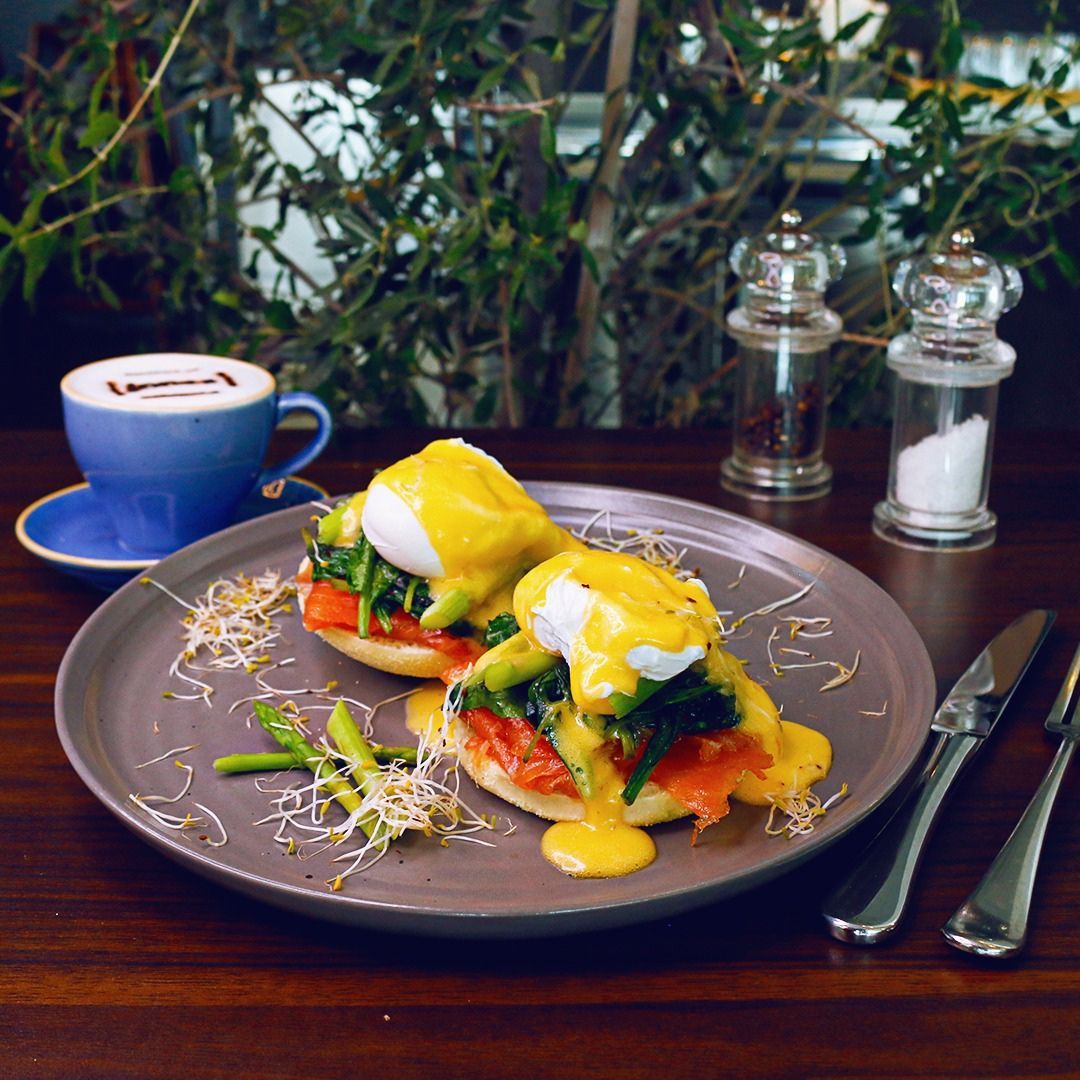 Make your mornings egg-cellent with our made to perfection classic benny poached eggs, smoked salmon and hollandaise sauce! Hop over until 4PM across Dubai, Abudhabi &amp; Sharjah branches to enjoy a delicious spread of your breakfast favorites.
