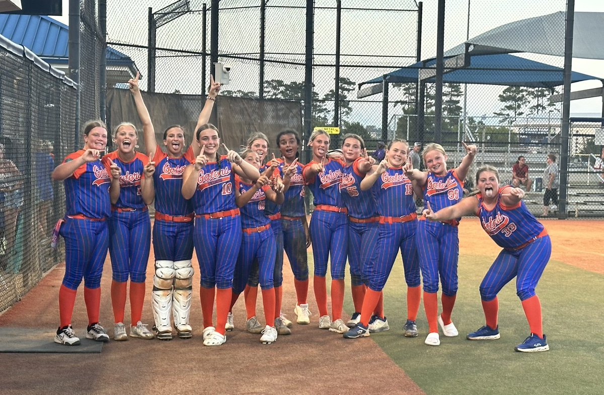 🥎🐊💙🧡 Gator Ball! #Champs <a href="/GatorsPremier10/">Indiana Gators Premier Lloyd 16U</a> <a href="/SoftballNats/">Softball Nationals</a> <a href="/USSSA/">USSSA</a> <a href="/USSSAPride/">USSSA Pride</a> #Teamwork
