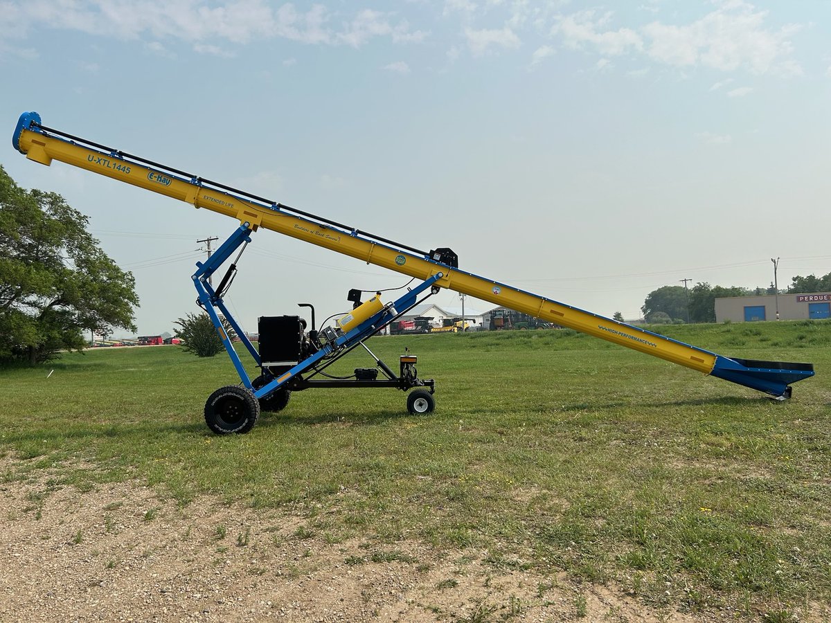 ekayenterprises's tweet photo. See it first at #AginMotion24
The all New 14"× 45' XTL 
U-Trough Auger at 
#theBiggarAuger  booth  284 
Powered by #Kohler 56 hp diesel 
Visit us at the sales trailer and view our full product line
Heavy Duty Design 
Better Built Biggar 
#canolacrusher
#canola 
#crop24 
#hopper https://t.co/91drSV9LRb