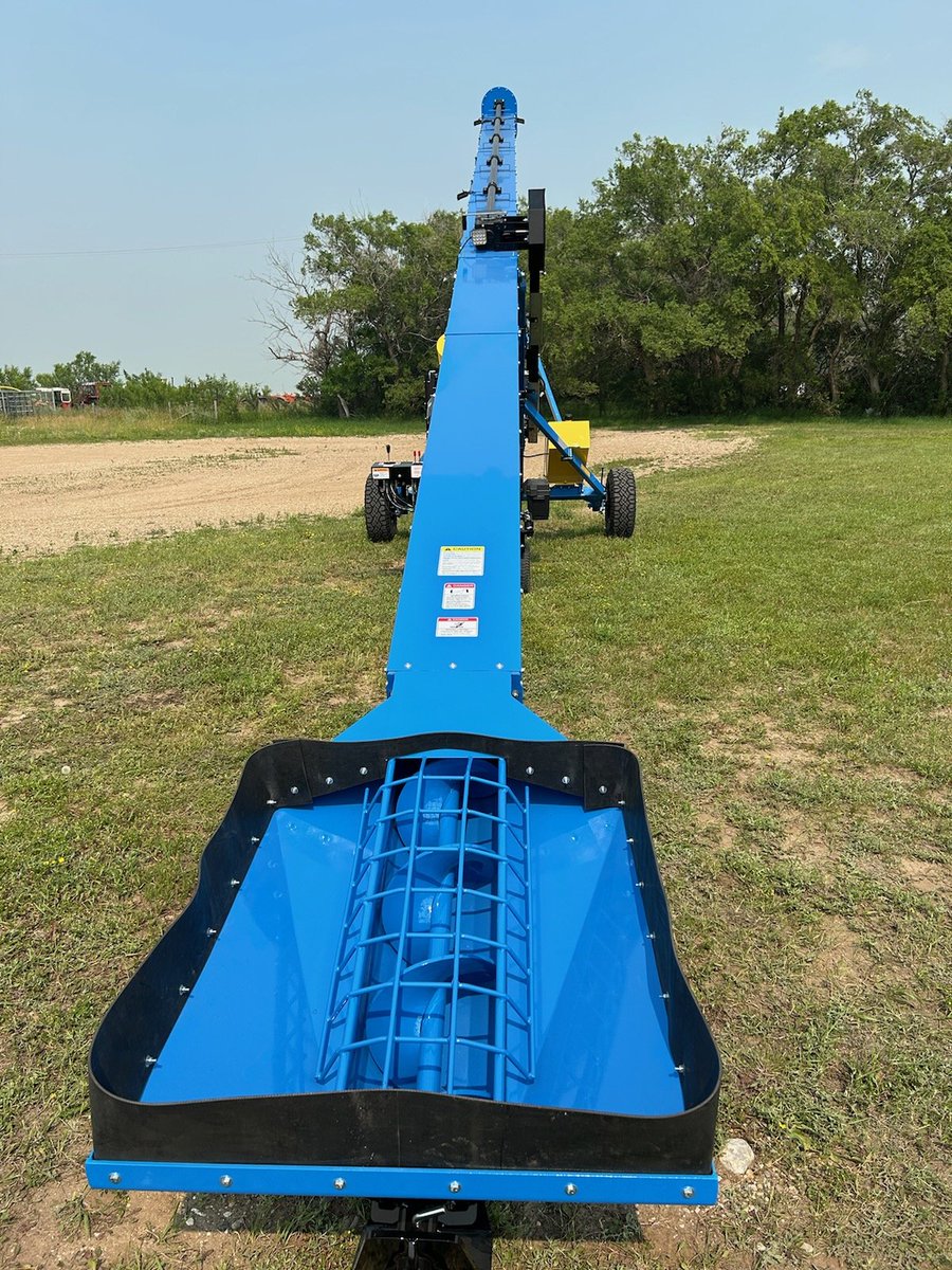 ekayenterprises's tweet photo. See it first at #AginMotion24
The all New 14"× 45' XTL 
U-Trough Auger at 
#theBiggarAuger  booth  284 
Powered by #Kohler 56 hp diesel 
Visit us at the sales trailer and view our full product line
Heavy Duty Design 
Better Built Biggar 
#canolacrusher
#canola 
#crop24 
#hopper https://t.co/91drSV9LRb