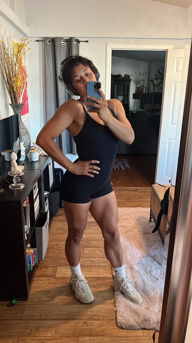 jflojanell's tweet image. Just out here getting shredded #MMATwitter #wmma 💪🏽👹