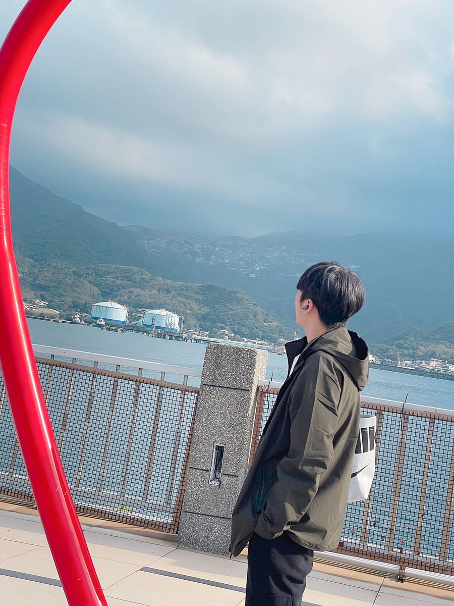 ffc13332's tweet photo. 好熱 … https://t.co/unJn1LvRuA