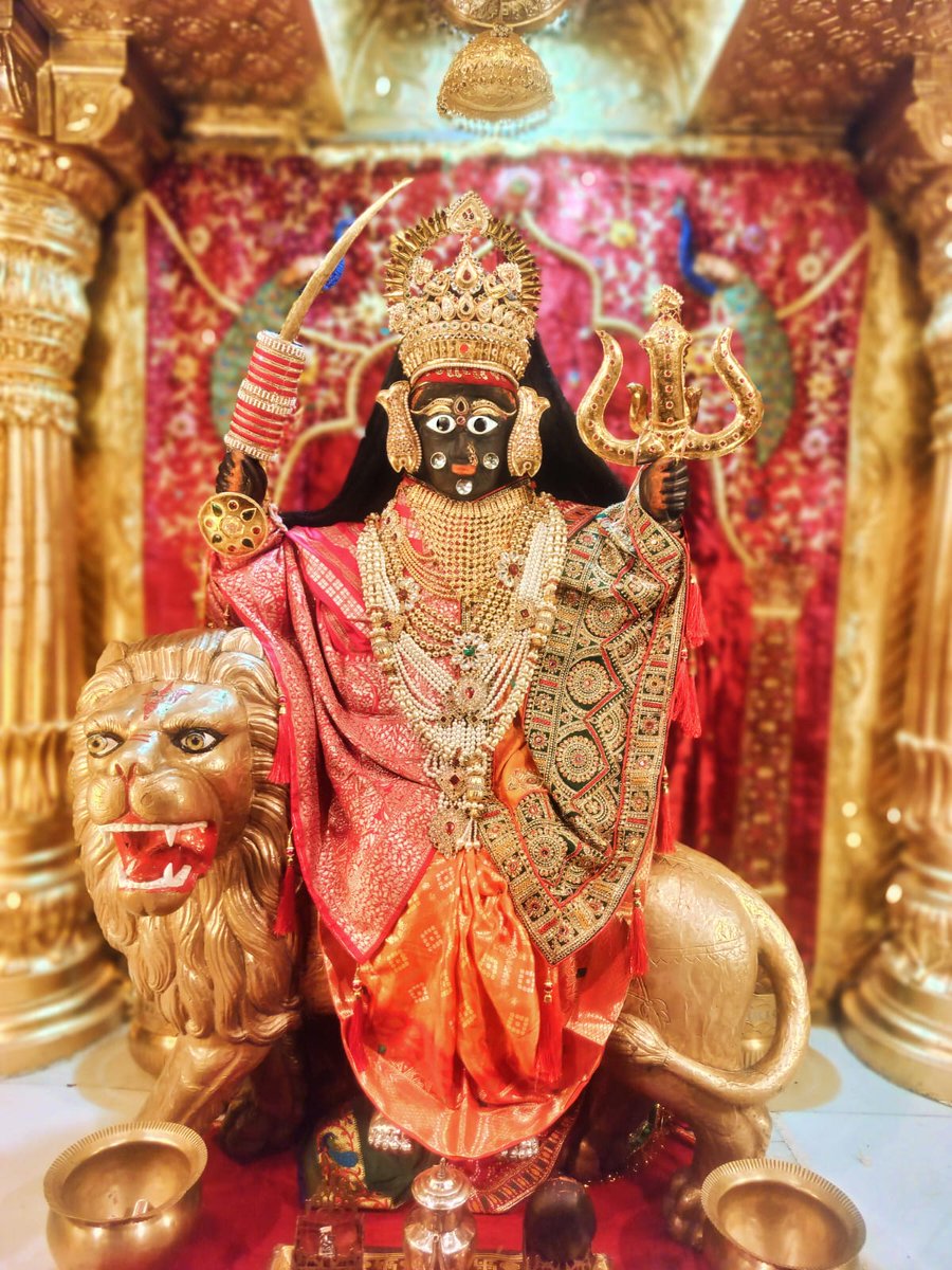 VrundaAnita's tweet photo. या देवी सर्व भूतेषु मात्र रूपेण संस्थिता।
नमस्तस्यै नमस्तस्यै नमस्तस्यै नमो नमः॥
शुभ रविवार 🌹🌹🌹 https://t.co/IIWNXp7JGY