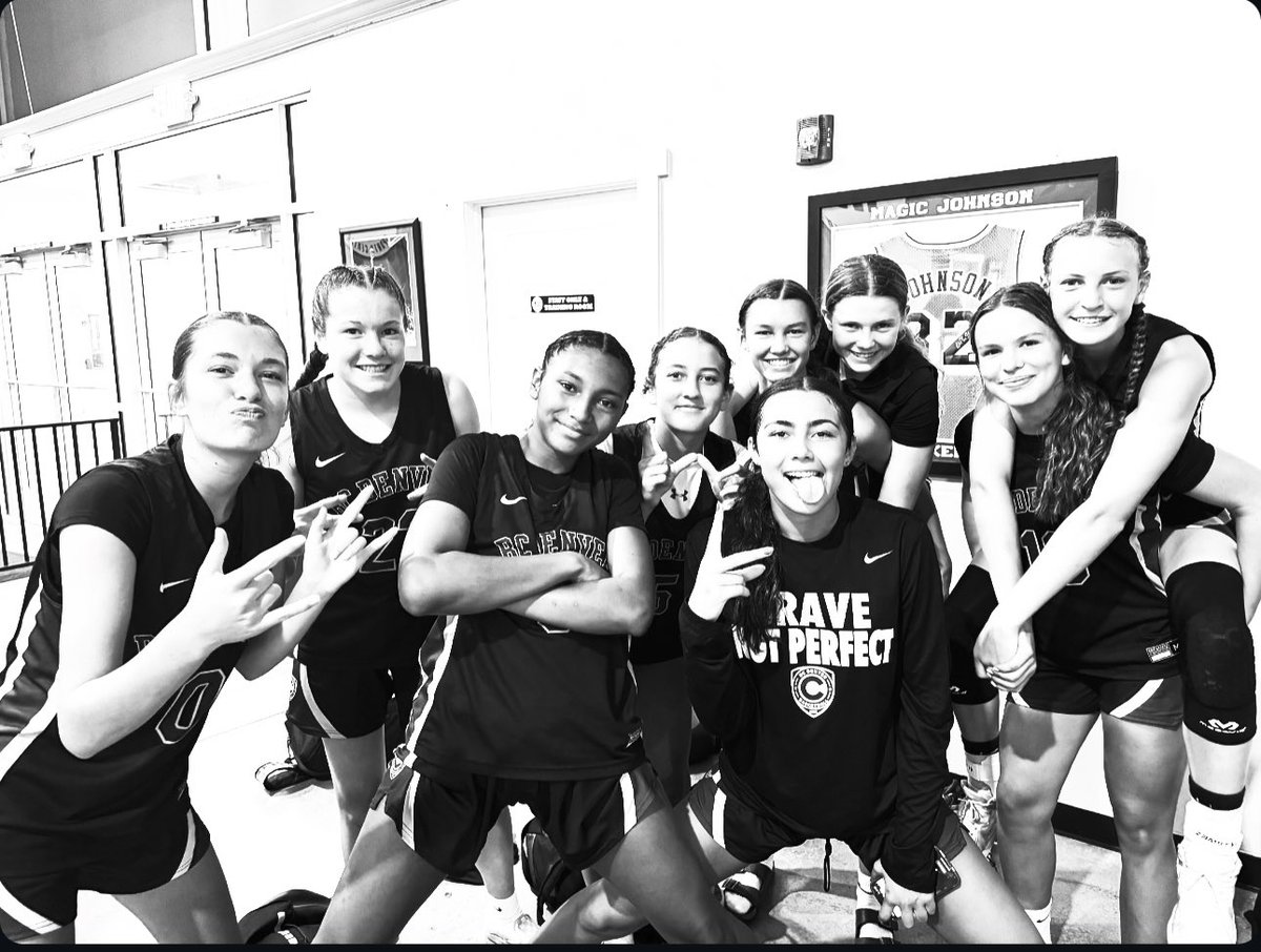 milleeno's tweet photo. Great day of hoops @usjuniornationals in Windsor. Defeated CO-MW Premier Jr EYBL & Team Havoc to go 2-0 and got to support our 13U squad in their big win against PSB. Looking forward to a great day of competition tomorrow! #BCDenver #Bravenotperfect @BCDenver_WBB https://t.co/C054DEKmrz